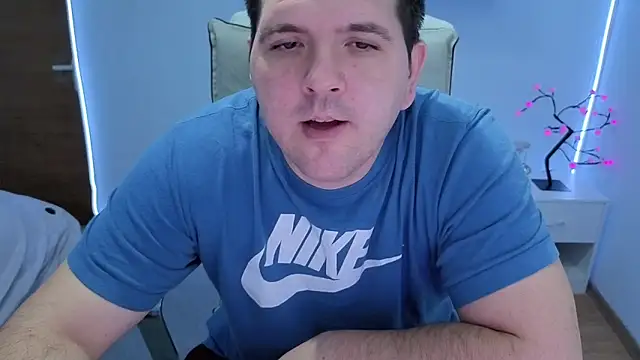 Snapshot of JasonJacks chatting on November 11, 2025, 5:02 am JasonJacks online show from November 11, 2025, 5:02 am