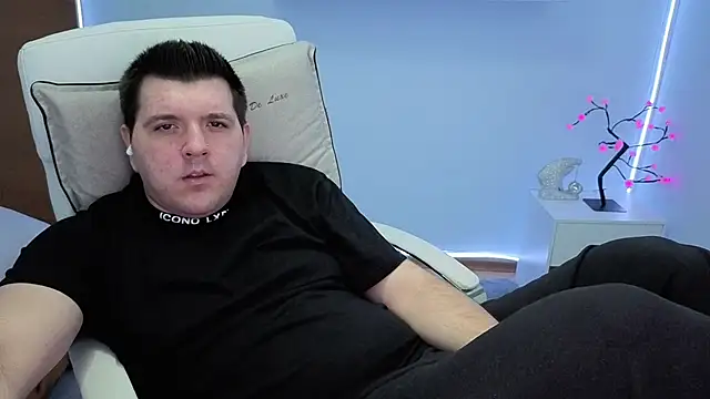 Snapshot of JasonJacks chatting on November 12, 2025, 3:54 am JasonJacks online show from November 12, 2025, 3:54 am