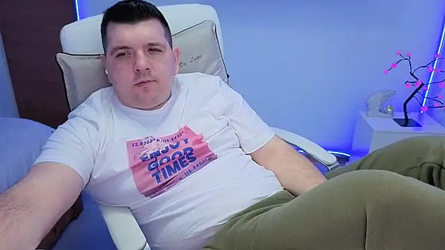 Snapshot of JasonJacks chatting on November 20, 2025, 4:02 am JasonJacks online show from November 20, 2025, 4:02 am