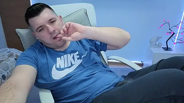 Snapshot of JasonJacks chatting on November 14, 2025, 4:05 am JasonJacks online show from November 14, 2025, 4:05 am