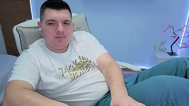 Snapshot of JasonJacks chatting on November 15, 2025, 5:22 am JasonJacks online show from November 15, 2025, 5:22 am