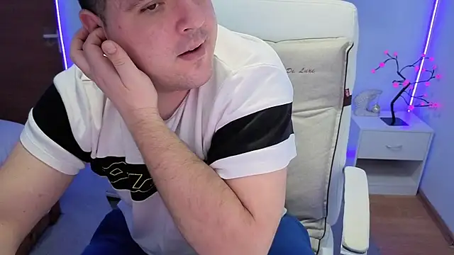 Snapshot of JasonJacks chatting on November 27, 2025, 3:56 pm JasonJacks online show from November 27, 2025, 3:56 pm