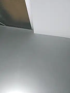 PEPELU1986 online show from April 25, 2026, 4:04 am