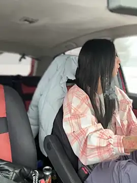 Snapshot of JulliaVegas chatting on March 5, 2025, 2:03 am JulliaVegas online show from March 5, 2025, 2:03 am