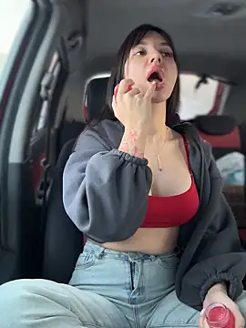 Snapshot of JulliaVegas chatting on November 17, 2025, 2:15 am JulliaVegas online show from November 17, 2025, 2:15 am