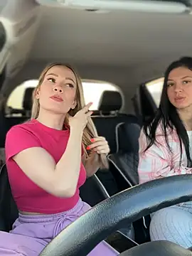 Snapshot of JulliaVegas chatting on March 14, 2025, 2:20 am JulliaVegas online show from March 14, 2025, 2:20 am