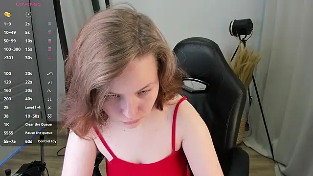 DarkErica online show from February 4, 2026, 12:33 pm