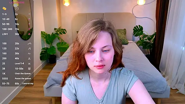 DarkErica online show from April 7, 2026, 1:35 pm