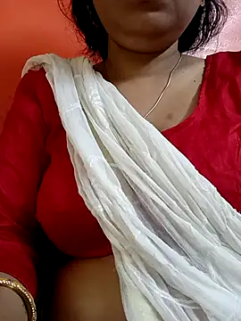 Snapshot of sunita-doll chatting on October 6, 2025, 1:51 am sunita-doll online show from October 6, 2025, 1:51 am