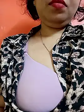 Snapshot of sunita-doll chatting on September 26, 2025, 1:45 am sunita-doll online show from September 26, 2025, 1:45 am