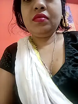 Snapshot of sunita-doll chatting on October 3, 2025, 2:15 am sunita-doll online show from October 3, 2025, 2:15 am