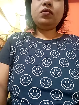 Snapshot of sunita-doll chatting on November 19, 2025, 1:27 am sunita-doll online show from November 19, 2025, 1:27 am