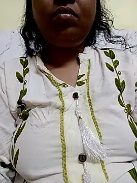 Snapshot of sunita-doll chatting on May 24, 2026, 10:59 am sunita-doll online show from May 24, 2026, 10:59 am