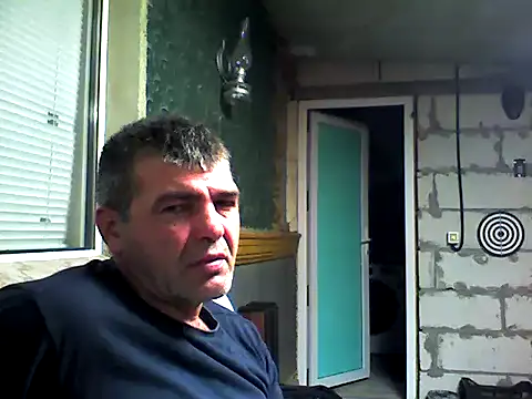 narcismarcu11 online show from October 10, 2025, 8:42 pm