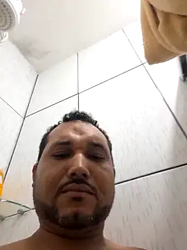 Snapshot of alexjs84 chatting on January 25, 2025, 1:32 am alexjs84 online show from January 25, 2025, 1:32 am