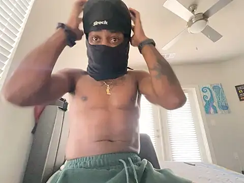 Snapshot of siscobob03 chatting on December 27, 2024, 8:39 pm siscobob03 online show from December 27, 2024, 8:39 pm