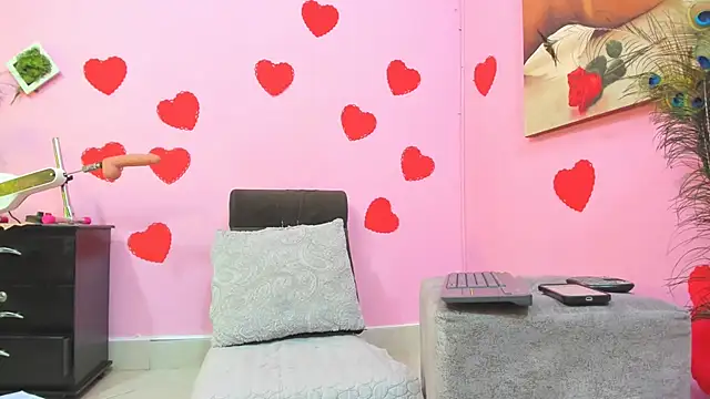 Snapshot of miss--flora chatting on February 18, 2025, 10:03 pm miss--flora online show from February 18, 2025, 10:03 pm