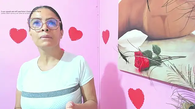 Snapshot of miss--flora chatting on February 20, 2025, 6:35 pm miss--flora online show from February 20, 2025, 6:35 pm