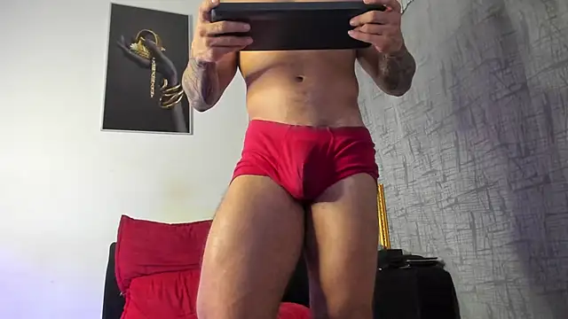 vincent carusso94 online show from March 31, 2026, 12:29 pm