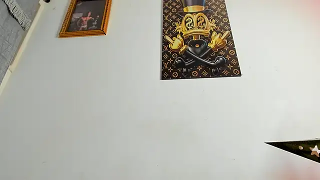 vincent carusso94 online show from December 16, 2025, 11:03 am