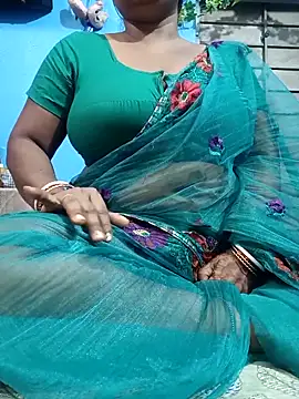 Hot-Manshi2 online show from October 31, 2025, 2:13 pm