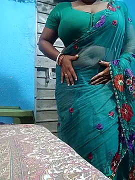 Hot-Manshi2 online show from November 4, 2025, 6:33 pm