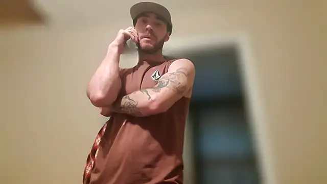 Huntzg23 online show from January 14, 2026, 12:58 am