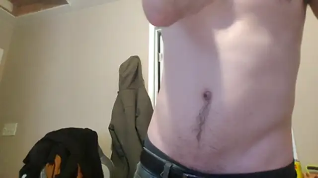 Huntzg23 online show from March 1, 2026, 8:03 am