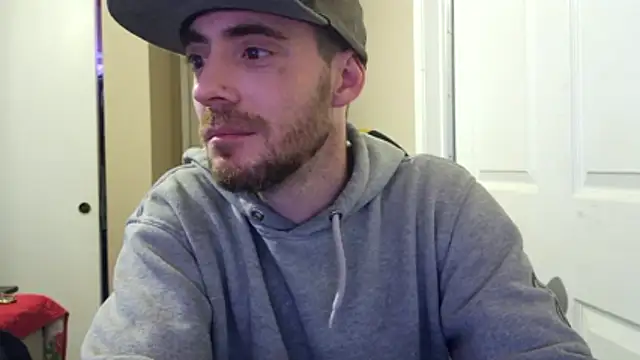 Huntzg23 online show from April 13, 2026, 6:17 am