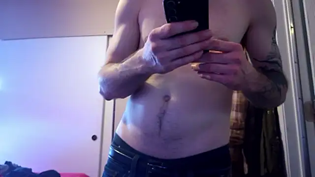 Huntzg23 online show from March 11, 2026, 7:41 pm