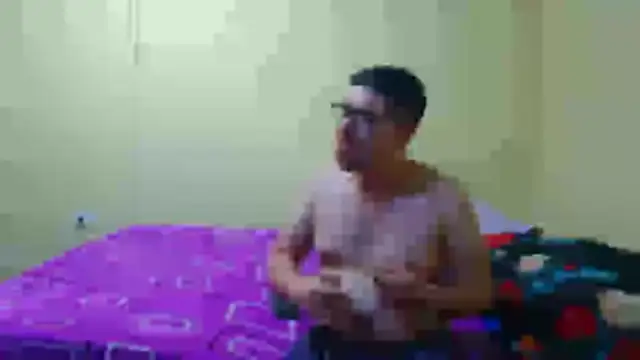 pecadodulce123 online show from April 23, 2026, 11:17 pm