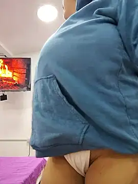 Miss balloonsmila online show from November 13, 2025, 2:48 am