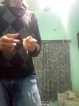 Snapshot of TOMYCOCKMILK chatting on December 25, 2024, 4:33 am TOMYCOCKMILK online show from December 25, 2024, 4:33 am