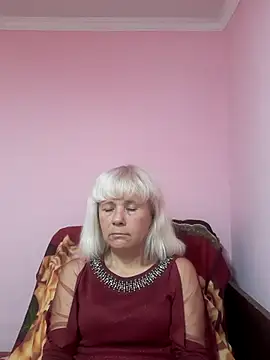 sakura blonde online show from December 4, 2025, 7:29 am