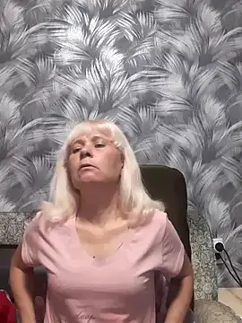 sakura blonde online show from November 8, 2025, 7:45 am