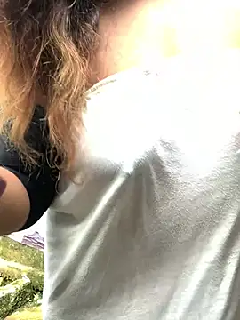 Snapshot of blackrose02 chatting on February 27, 2026, 11:21 am blackrose02 online show from February 27, 2026, 11:21 am