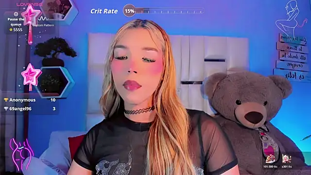 Snapshot of Aileen_18 chatting on November 6, 2025, 8:18 am Aileen 18 online show from November 6, 2025, 8:18 am