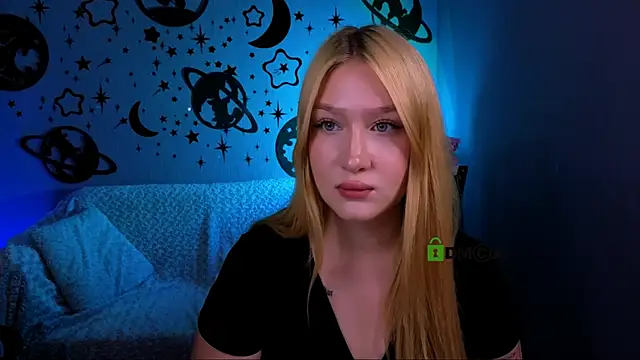 Snapshot of playful_sophie chatting on June 2, 2026, 7:14 pm playful sophie online show from June 2, 2026, 7:14 pm