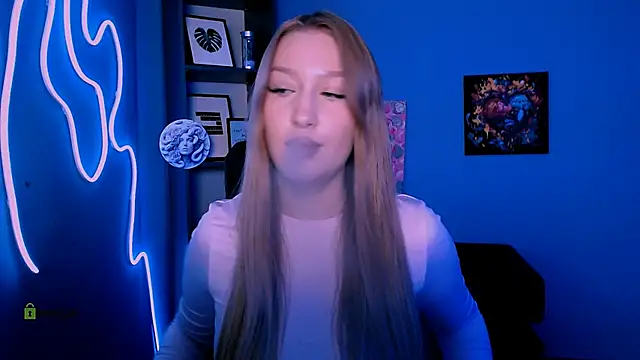 Snapshot of playful_sophie chatting on November 30, 2025, 4:30 pm playful sophie online show from November 30, 2025, 4:30 pm