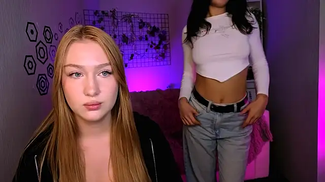 Snapshot of playful_sophie chatting on November 5, 2025, 12:41 pm playful sophie online show from November 5, 2025, 12:41 pm