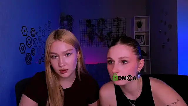 Snapshot of playful_sophie chatting on May 1, 2026, 7:19 pm playful sophie online show from May 1, 2026, 7:19 pm