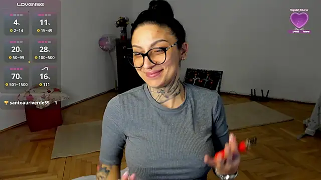 Snapshot of Lucky_Deniz chatting on March 4, 2025, 8:16 pm Lucky Deniz online show from March 4, 2025, 8:16 pm