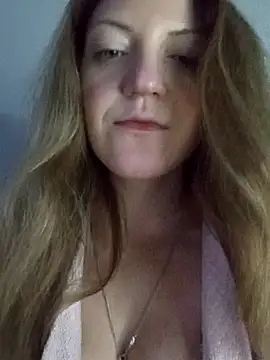 KattyLuuu online show from March 22, 2026, 2:18 pm