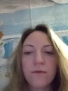 Snapshot of KattyLuuu chatting on December 4, 2025, 8:52 pm KattyLuuu online show from December 4, 2025, 8:52 pm