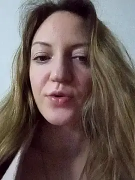 KattyLuuu online show from March 18, 2026, 9:48 pm