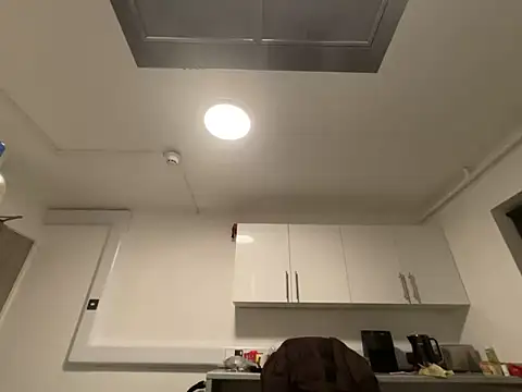 LavenderBuxton online show from February 13, 2025, 6:15 pm