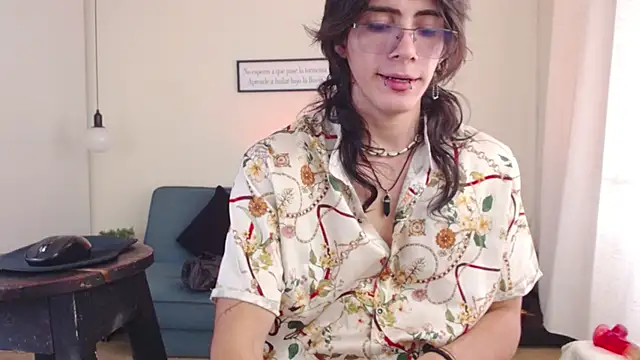 andreey50 online show from February 5, 2025, 7:31 pm