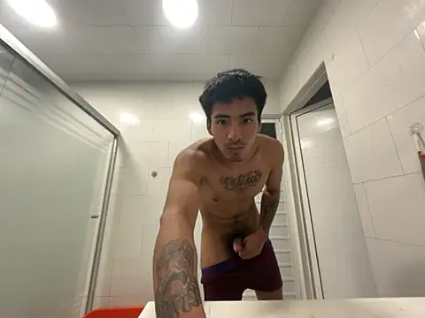 GIOOOO568 online show from September 30, 2025, 6:52 am