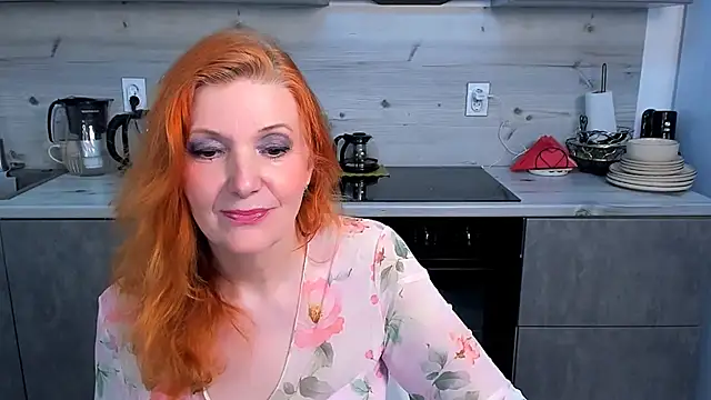 Snapshot of Fire-Fox-One chatting on June 19, 2026, 8:36 pm Fire-Fox-One online show from June 19, 2026, 8:36 pm
