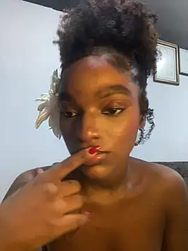 Zizi-campbel online show from February 13, 2025, 11:17 am